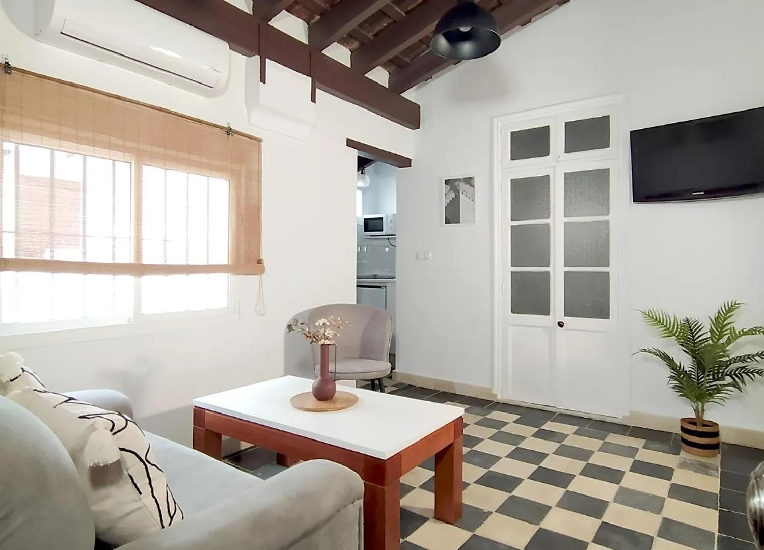 Apartamentos Casa Vicario Jerez de la Frontera 0*,  Spain